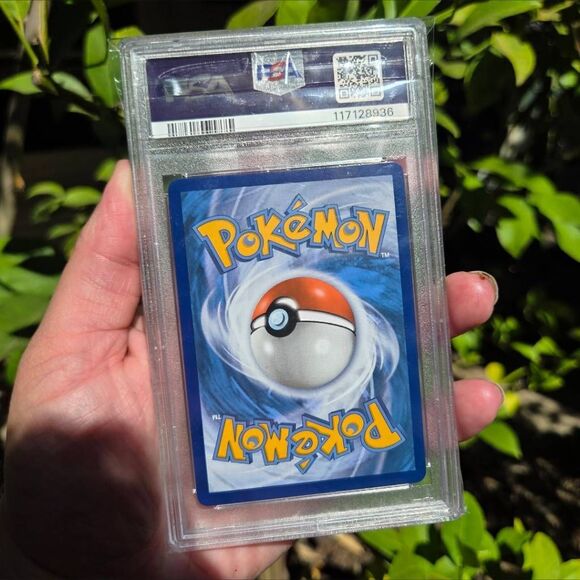 Pikachu #044 PSA 9 ‒ Vivid Voltage ‒ SWSH Mint Full Art Holofoil. - Picture 5 of 5